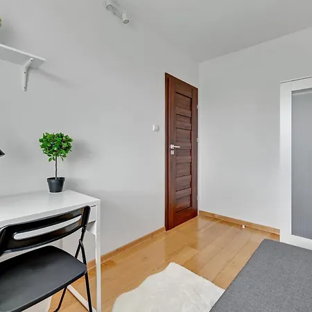 Homestay Gospody 6e, Blisko Morza, 700m Do Ergo Areny, 1,4km Do Hipodromu *