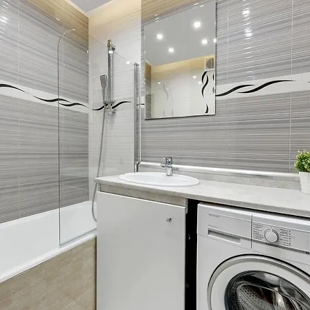 Homestay Gospody 6e, Blisko Morza, 700m Do Ergo Areny, 1,4km Do Hipodromu Gdansk