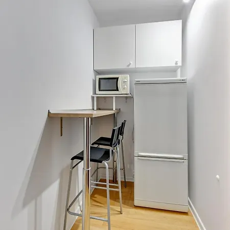 Homestay Gospody 6e, Blisko Morza, 700m Do Ergo Areny, 1,4km Do Hipodromu