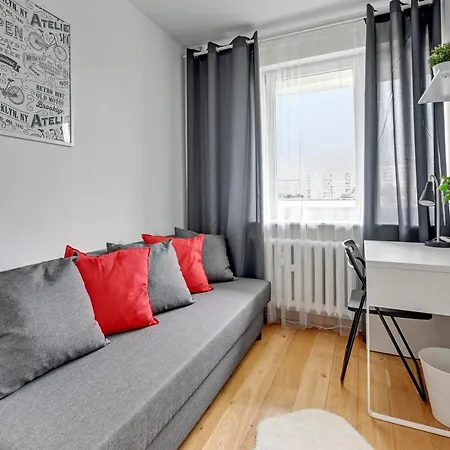 Gospody 6e, Blisko Morza, 700m Do Ergo Areny, 1,4km Do Hipodromu