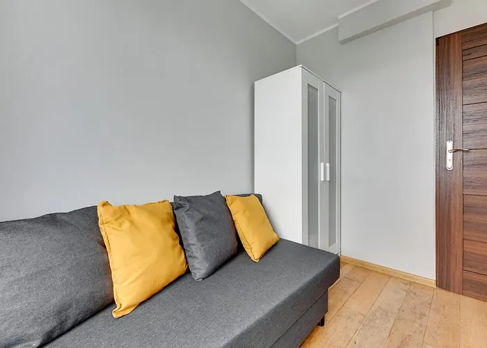 Gospody 6e, Blisko Morza, 700m Do Ergo Areny, 1,4km Do Hipodromu